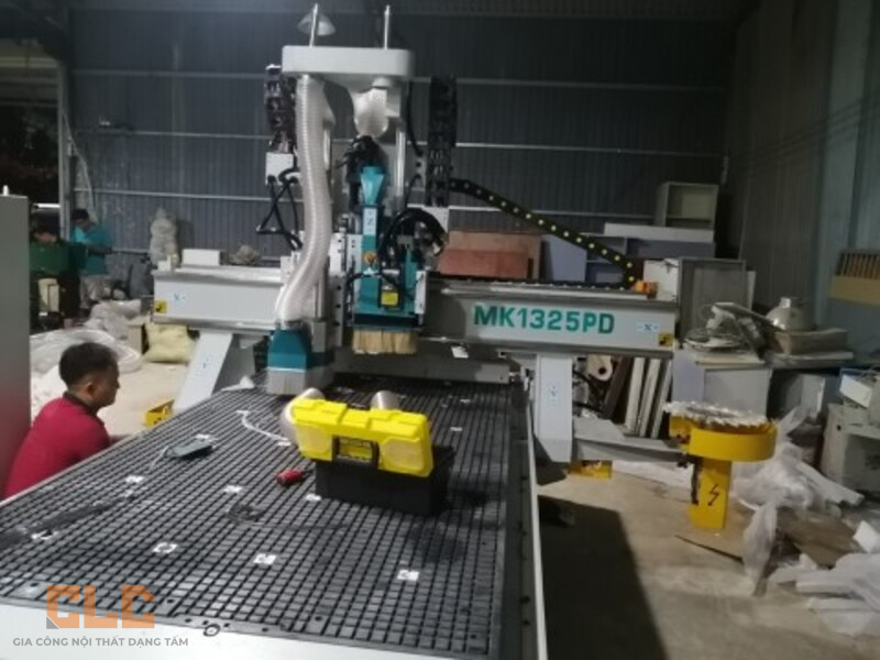 Dịch vụ gia công cắt ván gỗ công nghiệp trên máy CNC